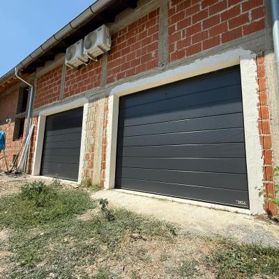 Sekcijska Garazna Vrata 18