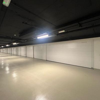 Sekcijska Garazna Vrata 7