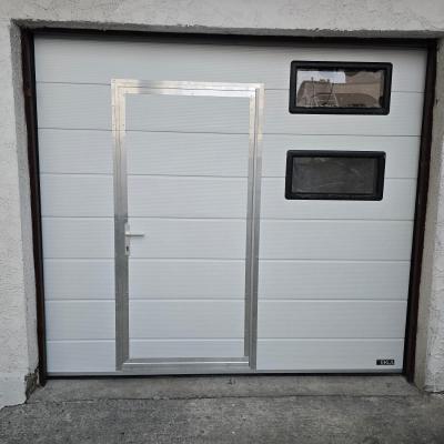 Sekcijska Vrata Sa Prolazom 3