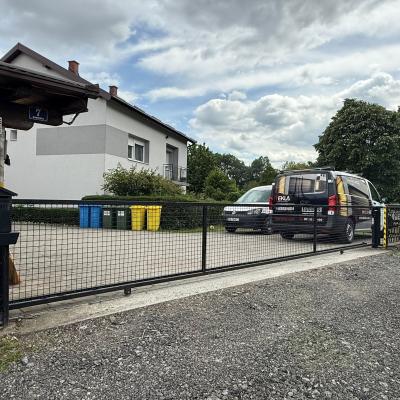 Pogoni Za Kliznu Ogradu 8